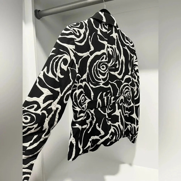 Ann Taylor black & white floral buttoned blazer with pockets size 6 cotton blend - Picture 5 of 8